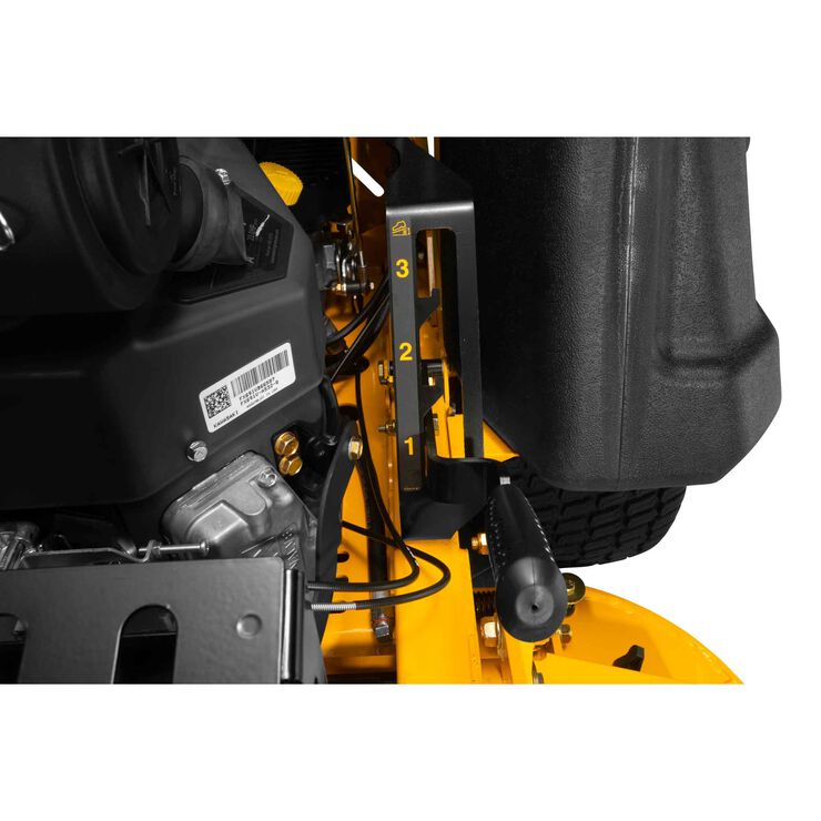Cub Cadet PRO X 648 (53FI8CSFA50) Cub Cadet PRO X 648 (53FI8CSFA50)
