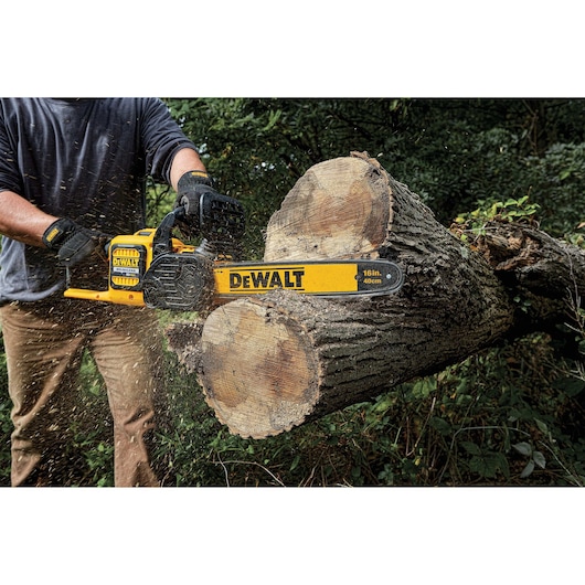 DEWALT FLEXVOLT® 60V MAX* Brushless Chainsaw Kit