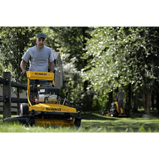 DEWALT 33 in. 344 cc Gas Gear-Drive Wide-Area Walk-Behind Zero-Turn Mower