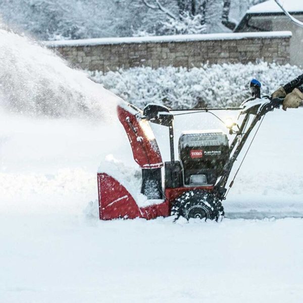 Toro 26 in. (66 cm) Power Max 826 OHAE Two-Stage Gas Snow Blower (37805)