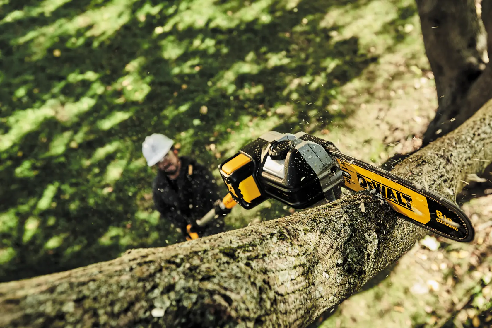 DEWALT® 20V MAX* XR® Brushless Cordless Pole Saw (Tool Only)