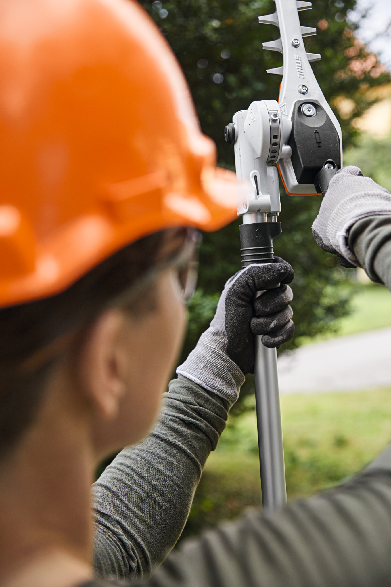 STIHL HLA 135 Battery Powered Extended-Reach Hedge Trimmer
